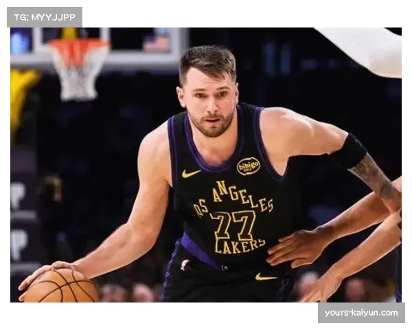 湖人雷迪克区域联防调整：数据团队如何计算东契奇防守藏匿点